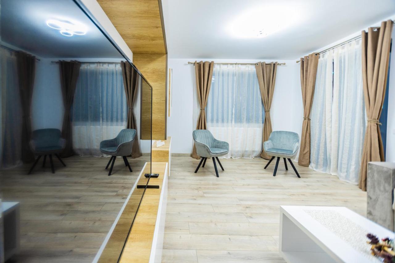 Brigitte Apartment Brasov Bagian luar foto