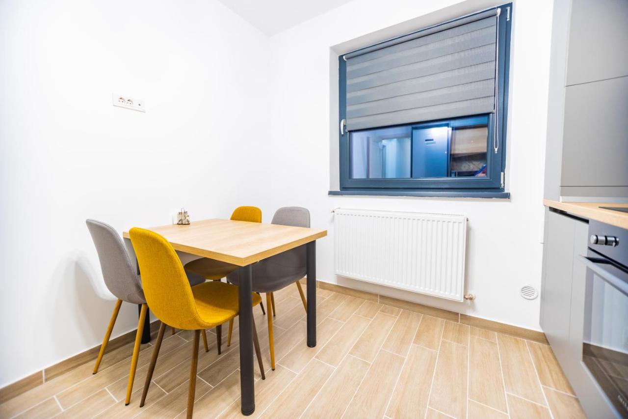 Brigitte Apartment Brasov Bagian luar foto