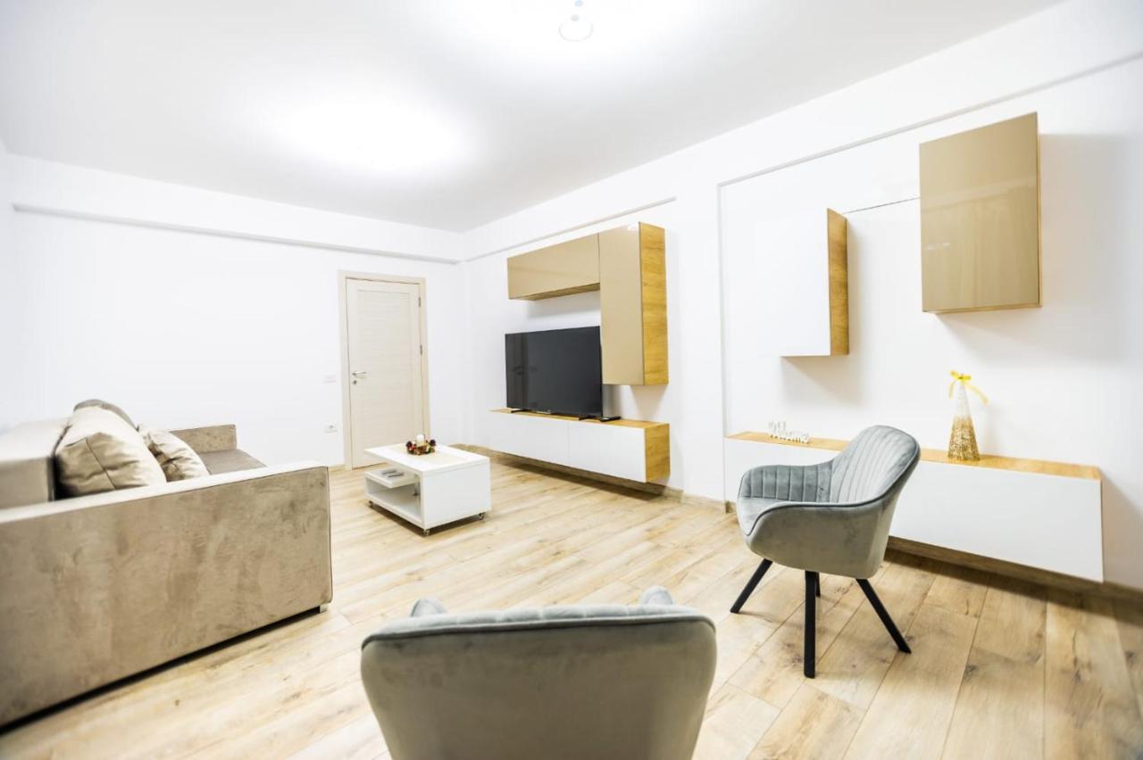 Brigitte Apartment Brasov Bagian luar foto